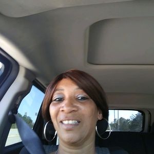 Meet your Posher, Iris